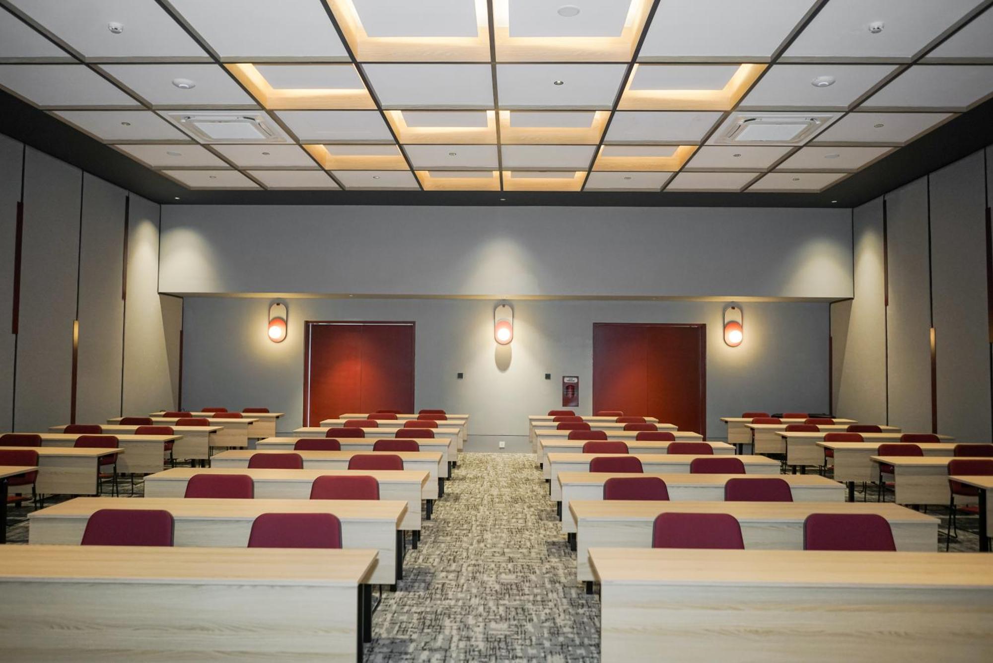 Kotta Go Hotel Tegal Экстерьер фото