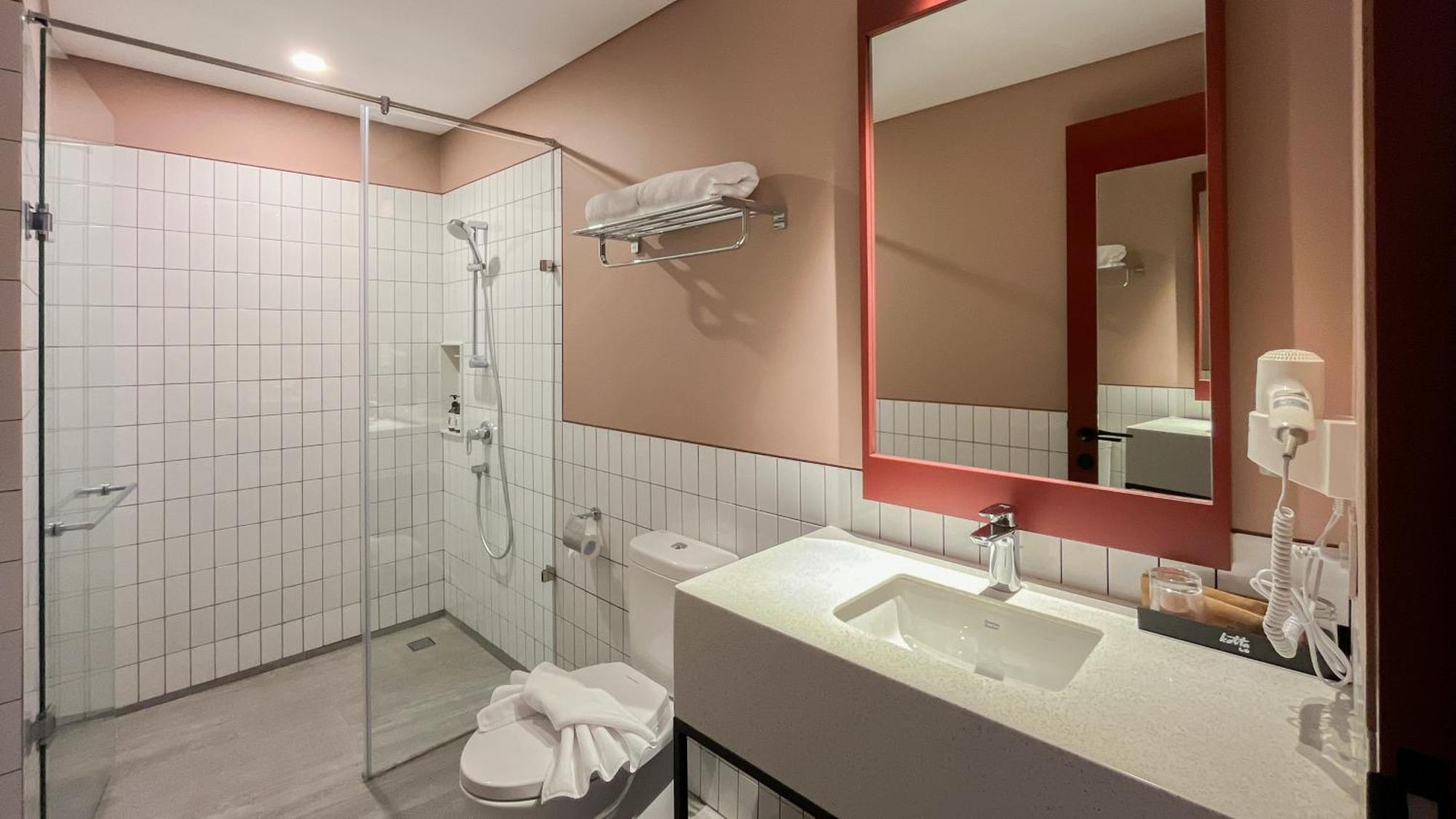 Kotta Go Hotel Tegal Экстерьер фото